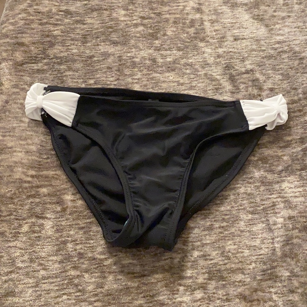 🖤Panda Swim Bottoms Hot Topic🖤‎ - Picture 4 of 5